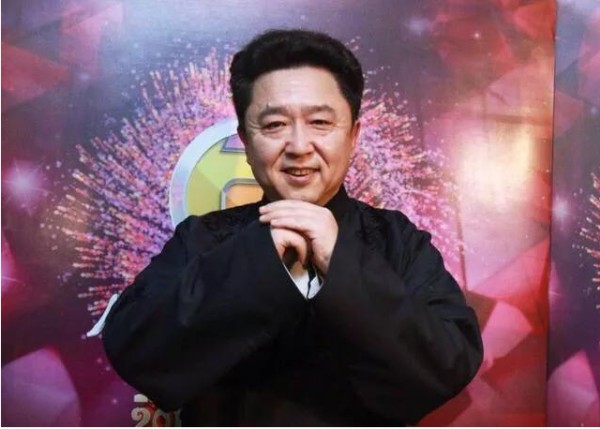 于谦的人脉到底有多牛?看饭局就清楚了,郭德纲都得靠边坐!