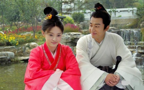 他是刘诗诗同学 吻过杨幂 搭档女星全一线 患上抑郁症?