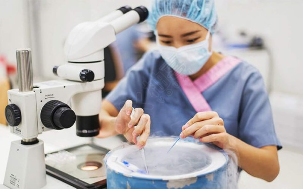 大龄未婚女性冷冻卵子有必要吗