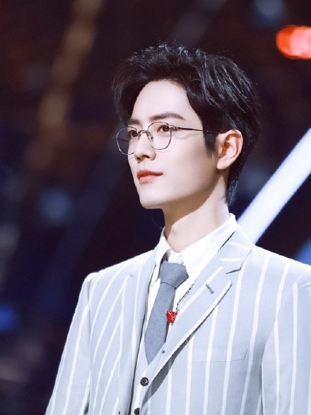 凭一己之力得罪韩圈等圈子，肖战粉丝干的事情，让肖战来“背锅”