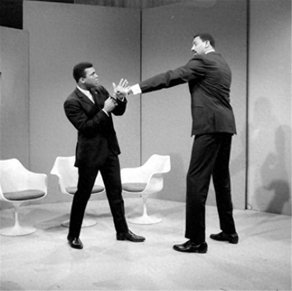 传奇陨落，图说拳王阿里与NBA的不解情缘！