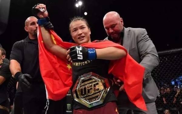 中国拳坛出场费最高的五个人，张伟丽高居第二，一龙上榜