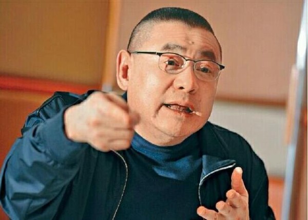 娱乐圈最成功的富商：曾与众多女星交往过，送孩子玩具价值上亿