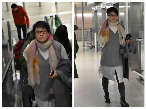 毛阿敏与55岁大姐董文华生活近照,亲密热聊,浓妆打扮很大牌