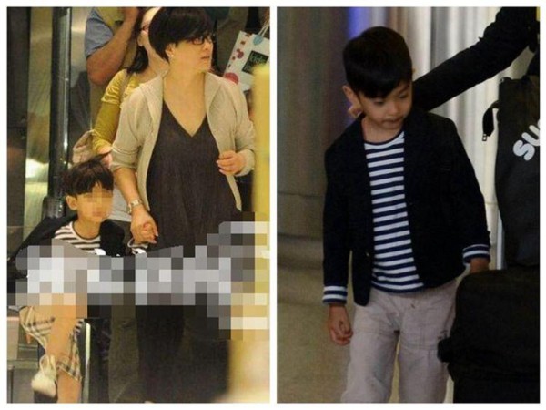 毛阿敏与55岁大姐董文华生活近照,亲密热聊,浓妆打扮很大牌