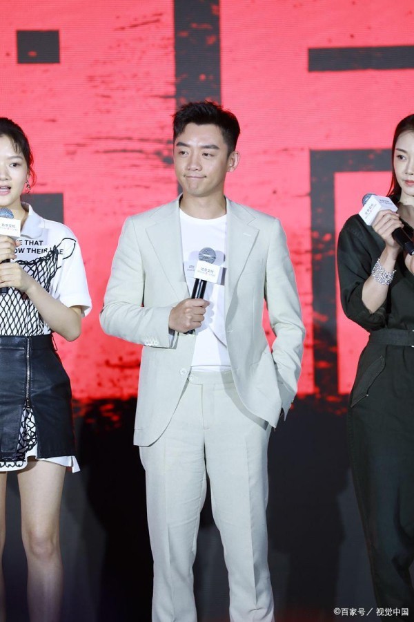 郑恺公司被强制执行3300万，却不见回复，郑恺的背景你们知道吗！