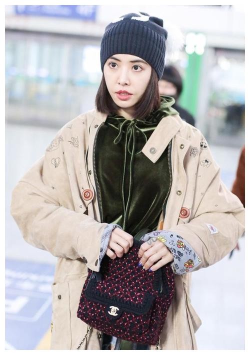 蔡依林姐妹情深，贴心为姐姐过生日，两姐妹长相酷似