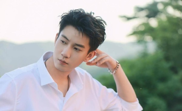 王子奇热搜训粉引争议，斥责话语遭路人吐槽，态度傲慢失人心