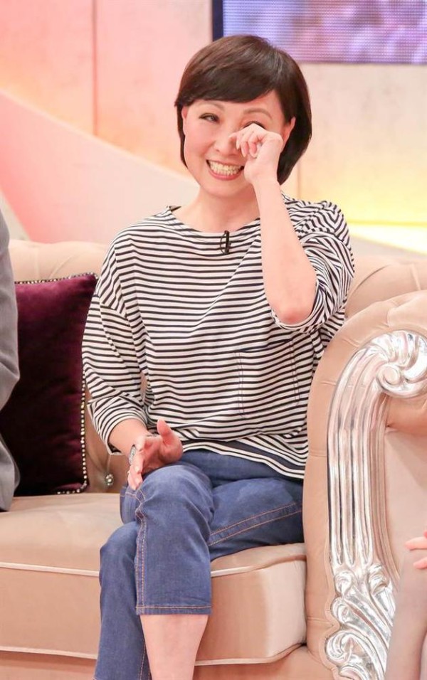 与男友分手后 61岁曾宝仪妈妈苦笑这辈子不交男友