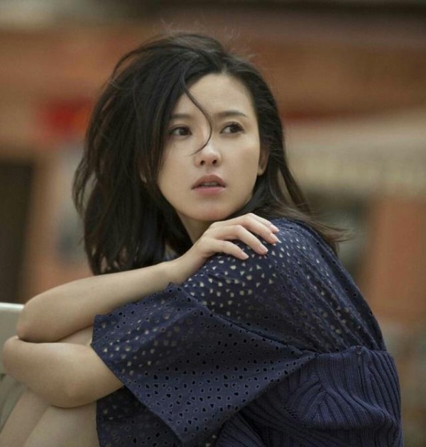 杨子姗爆老板赵薇从不逼她做事，如果不是她，或许已退出娱乐圈