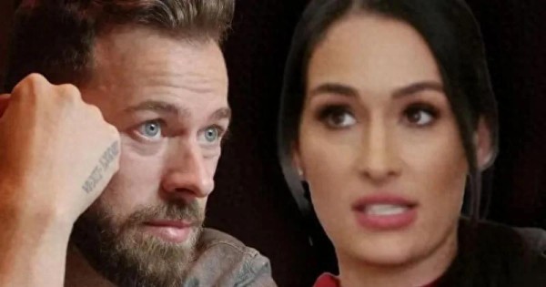 尼基·贝拉离婚真心累！AEW收视逆袭NXT！明星隐私我们该尊重吗？