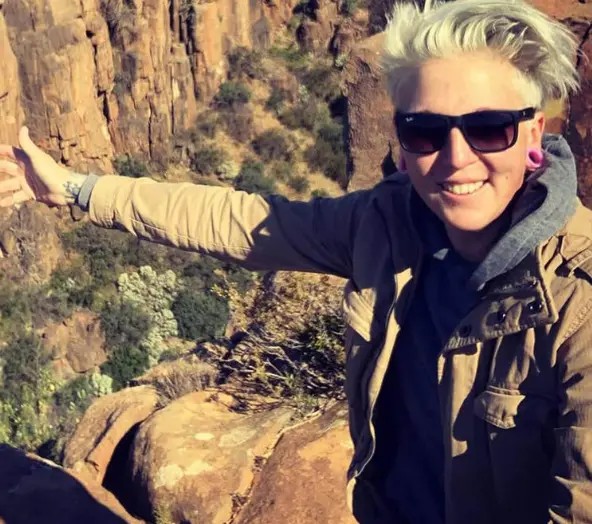 43岁女星,坠机身亡