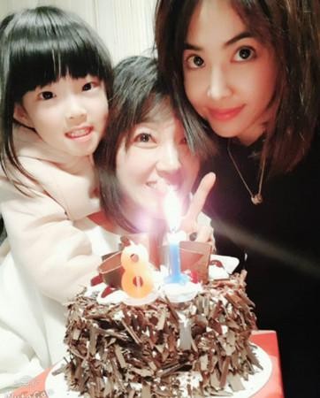 蔡依林姐姐美如女大学生