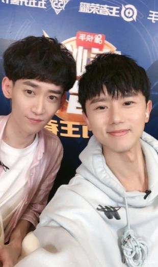 继张杰之后，小五要求他一起开黑，他的魅力在哪里？