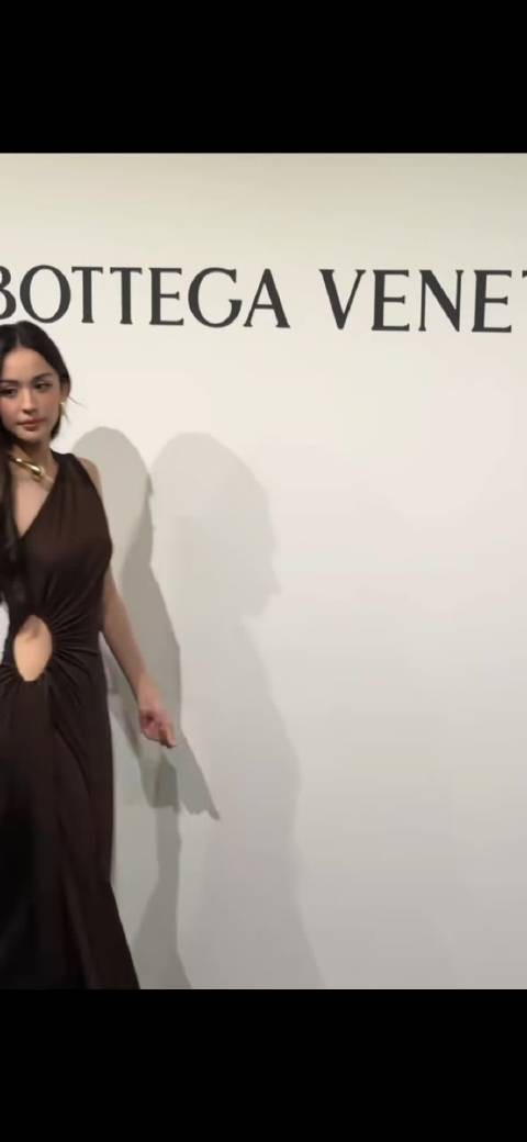 要被娜扎美晕了,这身材颜值简直是绝绝子!