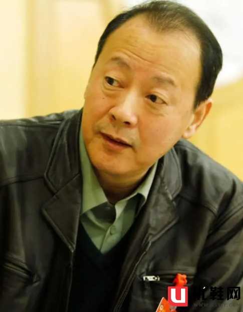 侯天来被称为三大阴影之一,女儿丝毫不慌直夸爸爸演技精湛