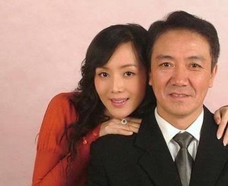 演技杠杠滴!国家一级演员,因戏生情娶小16岁娇妻,净身出户