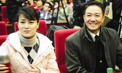 演技杠杠滴!国家一级演员,因戏生情娶小16岁娇妻,净身出户