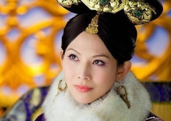 早年曾传出插足富豪婚姻被包养,蔡少芬释怀:感激张晋不介意过去