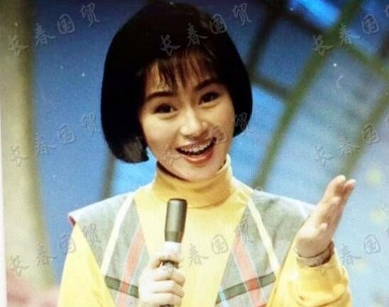 56岁鞠萍姐姐无美颜真实状态曝光，“童年女神”如今变成这样了