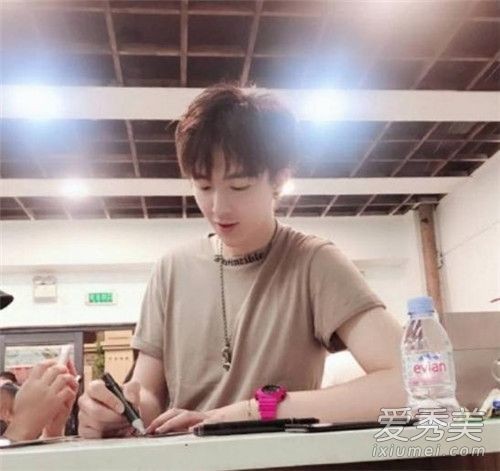 摩登兄弟刘宇宁女友是谁？刘宇宁前妻黑历史遭扒两人为什么离婚