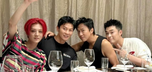 李晨终究没能融入邓超、陈赫和鹿晗的圈子，鹿晗演唱会三人互动频繁，李晨的存在却被边缘化，最终四人聚餐照也未能改变尴尬局面