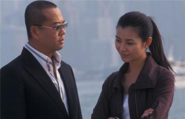 被闺蜜挖墙脚,和“古惑仔”相恋12年没生孩子,胖30斤却让人嫉妒