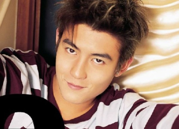 陈冠希当年到底有多受欢迎，看完和这些女明星的合照就知道了