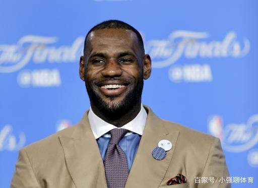 詹姆斯最大牌的女粉丝，不是碧昂斯蕾哈娜，而是她！