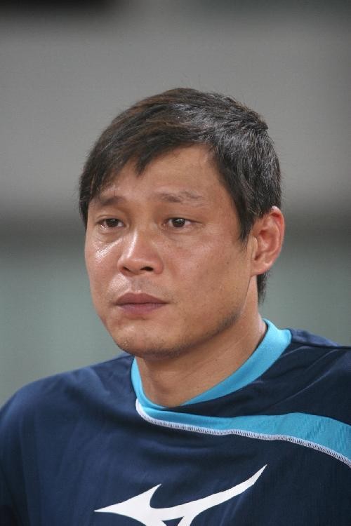 曾是中国足球赚最多之人 三度结婚终娶小17岁空姐 曾身陷多起官司