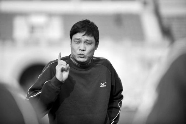 曾是中国足球赚最多之人 三度结婚终娶小17岁空姐 曾身陷多起官司