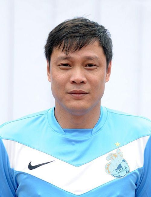 曾是中国足球赚最多之人 三度结婚终娶小17岁空姐 曾身陷多起官司