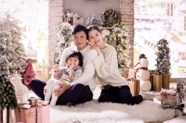 范志毅示爱小17岁娇妻,结婚4年女儿3岁半