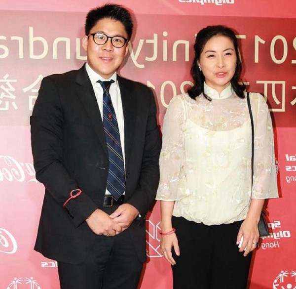 霍启刚和前女友合照情史遭扒 终于知道他为什么娶郭晶晶了