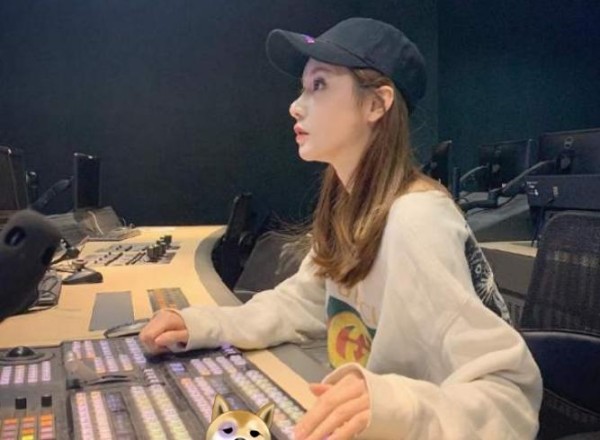 富二代有多绝情?秦奋与美娜再次同框,却连看都不想看一眼