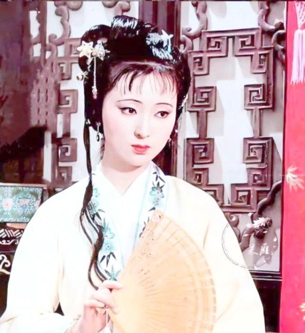 陈晓旭的跨界人生:从林黛玉到商界再到佛门