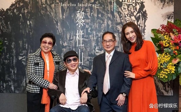 黎姿父亲87岁大寿!西装笔挺精神奕奕庆祝,获外孙女亲绘生日贺卡