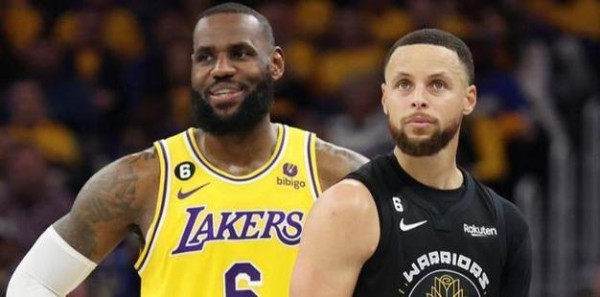 宁愿放弃防守,也要保护脚下的库里,詹姆斯和库里的关系究竟如何
