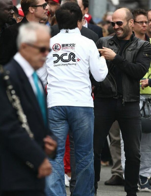 成龙大哥在好莱坞地位如何? 看看杰森斯坦森的态度就知道了!