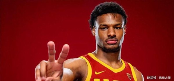 好莱坞明星的女婿!布朗尼岳父岳母对他很满意,还成了他的球迷