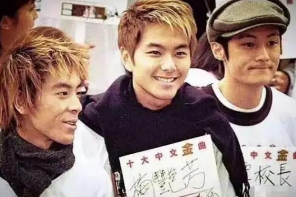 余文乐节目谈人生观,忆起早产女儿落泪,感恩上天待他不薄