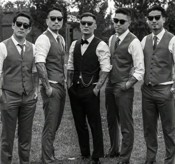 余文乐伴郎团别有一番味道,来盘点一下娱乐圈中最牛伴郎团吧!