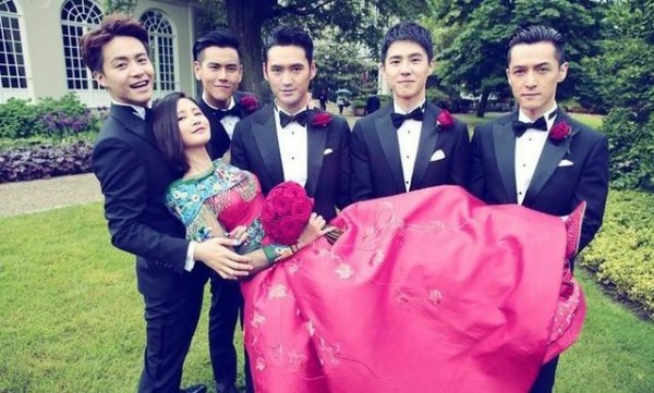 余文乐伴郎团别有一番味道,来盘点一下娱乐圈中最牛伴郎团吧!