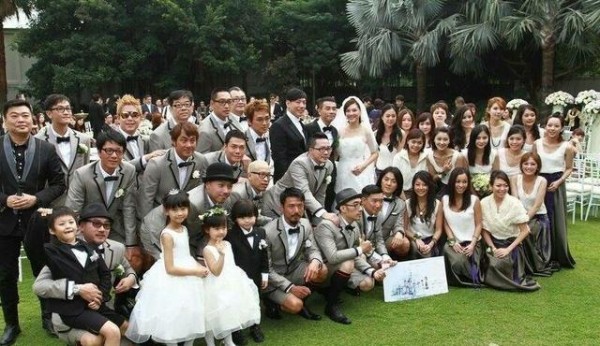 余文乐伴郎团别有一番味道,来盘点一下娱乐圈中最牛伴郎团吧!