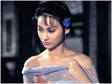 惠英红揭娱乐圈残酷内幕 曾因无戏拍抑郁绝望