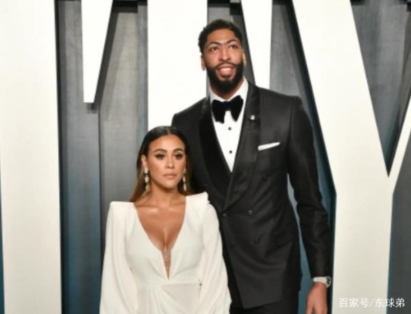 浓眉为何拒绝超模卡莉示爱,选择和服务生马兰走在一起?