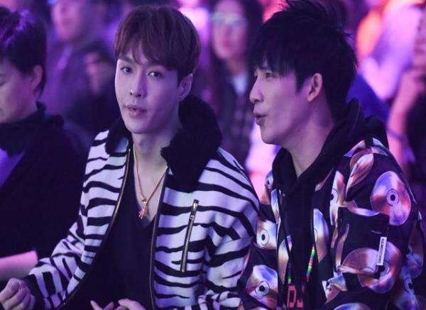 张艺兴与鹿晗真是难兄难弟,趋近年底也不安稳,几家粉丝闹翻天