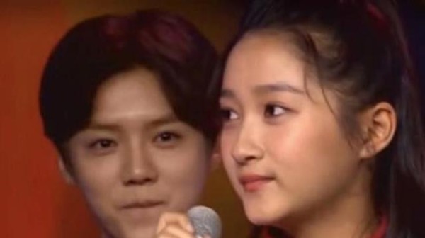 明智!鹿晗首谈“公布恋情”这件事,发声:我又不是二傻子