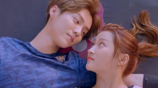 真爷们!明星恋爱不愿公开,为何鹿晗会选择公开恋情?