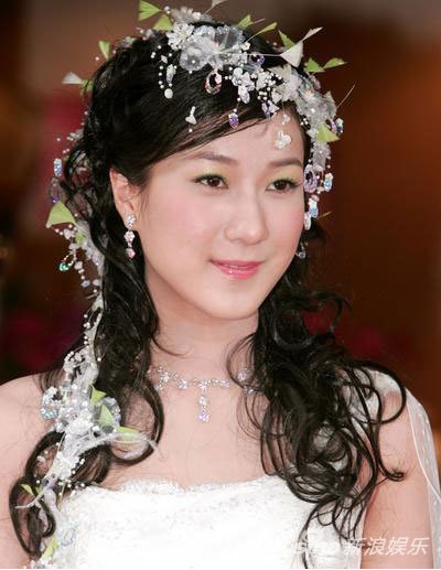 钟嘉欣嫁圈外男友 与黄宗泽CP情断